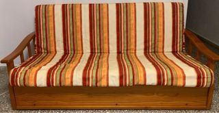 Sofá Cama con somier de Barras y cajon almacén.
