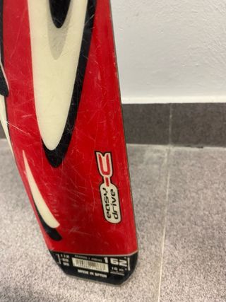 Esquís y botas de esquí