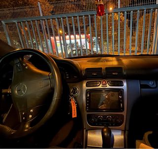 Mercedes-Benz Clase C 2005