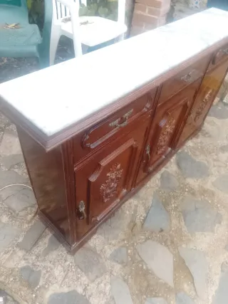 Mueble auxiliar de madera