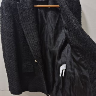 Chaqueta cruzada Zara negra botones dorados