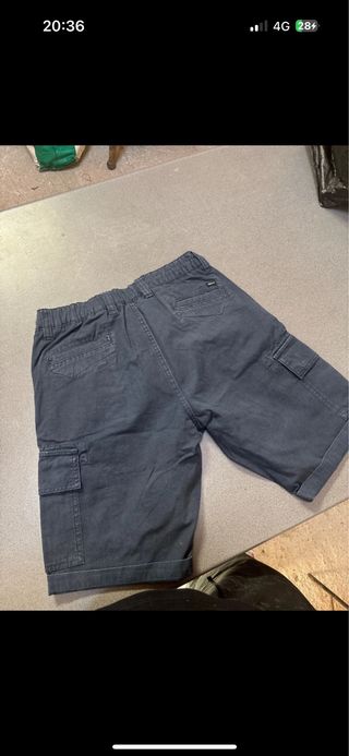 Pantaloncini cargo Guy taglia 46