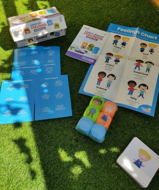 Juego de emociones Hand2Mind NUEVO