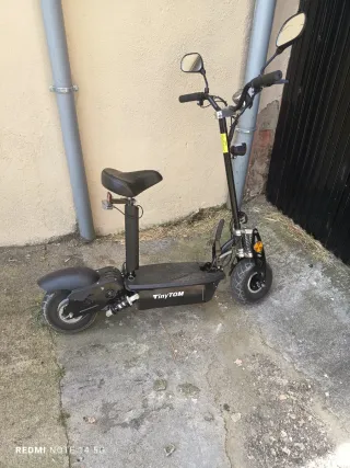 Patinete eléctrico con sillín