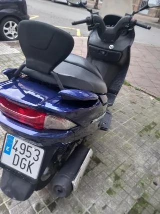 Suzuki Burgman 150 uh