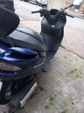 Suzuki Burgman 150 uh