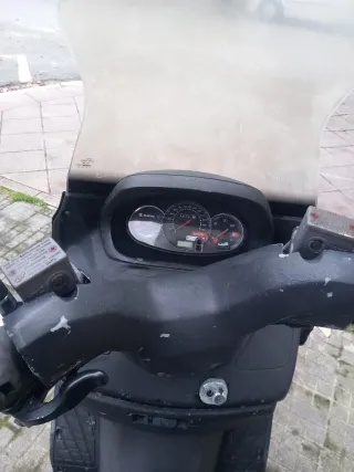 Suzuki Burgman 150 uh