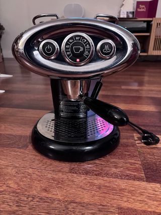 Cafetera Illy Iperespresso X7.1 Negra de Diseño