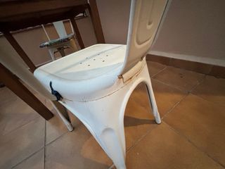 Mesa de madera con mosaico + 2 sillas