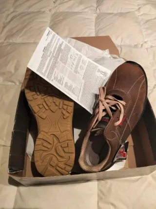 Zapatos de seguridad marrones