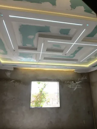 Techo de pladur con diseño moderno