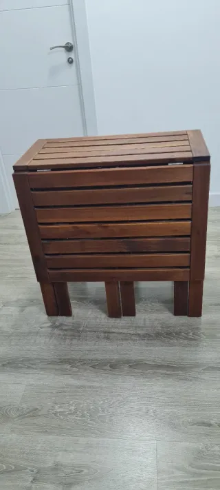 Mesa de madera extensible para terraza