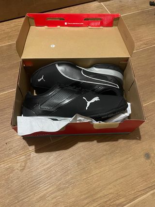 Zapatillas Puma Negras y Plateadas