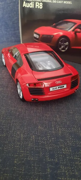 Audi R8 Kyosho 1/18 Rojo
