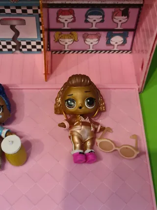 LOL Surprise Pop-Up Store Expositor