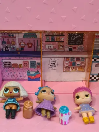 LOL Surprise Pop-Up Store Expositor