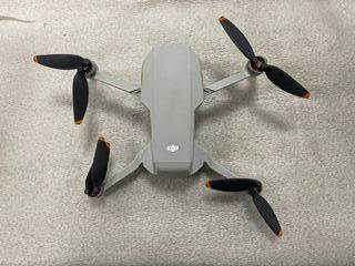 DJI Mini 2 Fly More Combo + Care Refresh