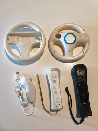 Pack Wii: Volantes, Mandos y Fundas