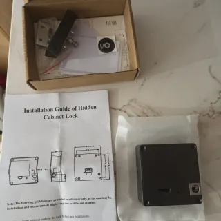 Cerradura Oculta para Armarios