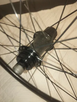 Rueda trasera SYNCROS 700 Disco Centerlock