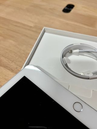 iPad 6ª Gen 128GB Plata Caja Original