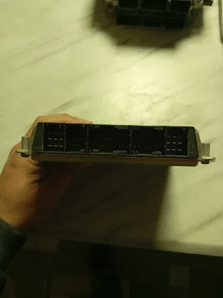 Centralita Mercedes C220 Bosch A 000 153 52 79