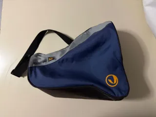 Patines en línea y bolsa de transporte