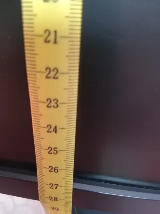 Escritorio ordenador con bandeja