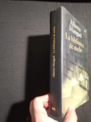 Alberto Manguel. La biblioteca de noche