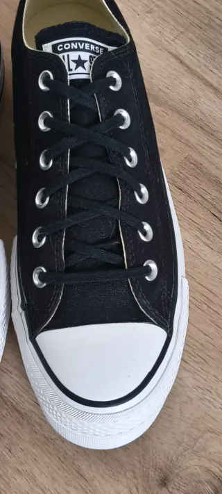 Converse con plataforma talla 41 color negro