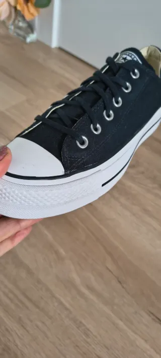 Converse con plataforma talla 41 color negro