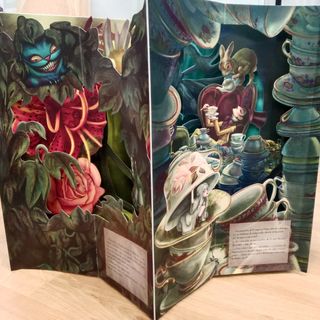 Alicia. Libro carrusel