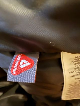 Chaqueta larga acolchada Nike negra