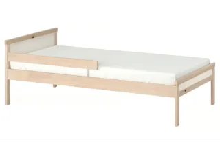 Cama infantil IKEA con colchón