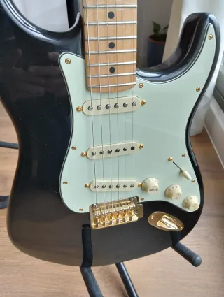 Guitarra Fender Stratocaster Negra