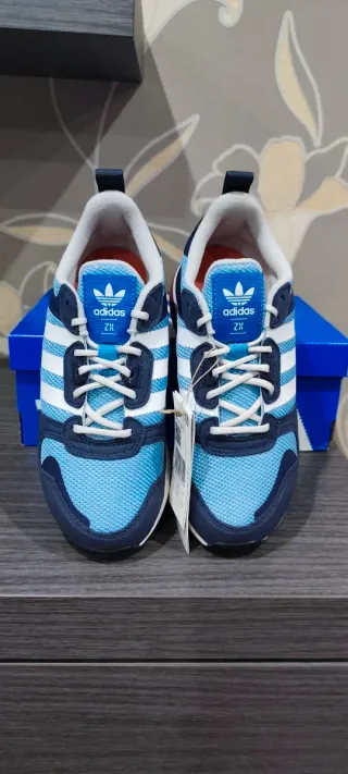 Adidas ZX 700 HD talla 36