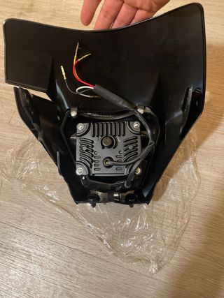 Faro LED Moto Universal Beta Negro