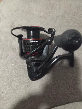 Carrete de pesca Okuma 2500