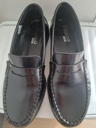 Zapatos Castellanos Negros