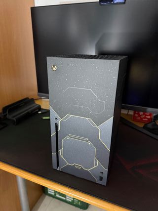 Xbox Series X Halo Infinite Limited Edition Nueva!
