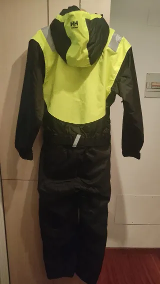 Traje Helly Hansen frío negro y amarillo