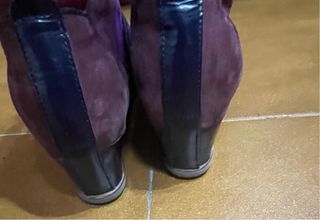 Botín cuña Geox ante y charol