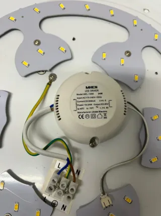 Plafón LED Negro y Blanco