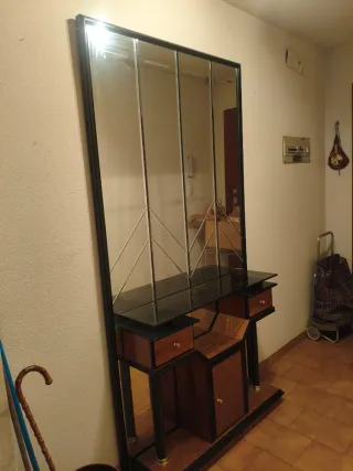 Mueble recibidor con espejo