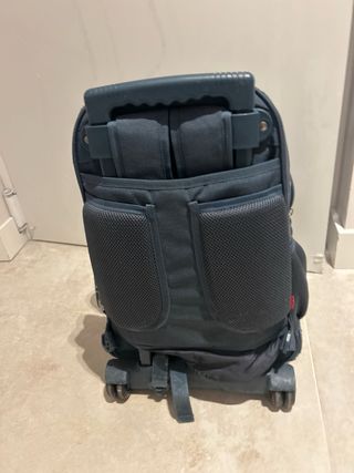 Mochila Pepe Jeans Azul con detalles rojos