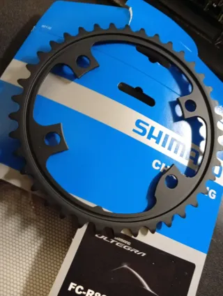 Corona Shimano Ultegra FC-R8000 39T 11v nuova