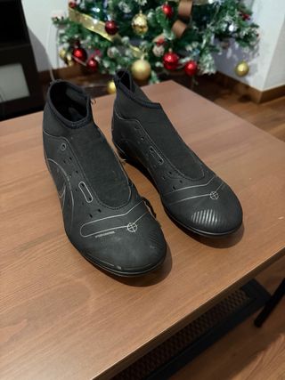 Zapatos de fútbol Puma negros