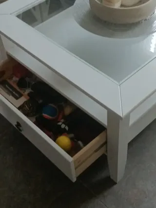 Mesa de centro de cristal y madera