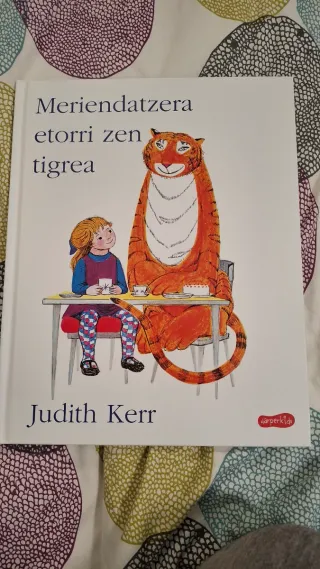 Mediendatzera etorri zen tigrea