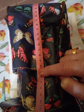 Borsa a tracolla con farfalle